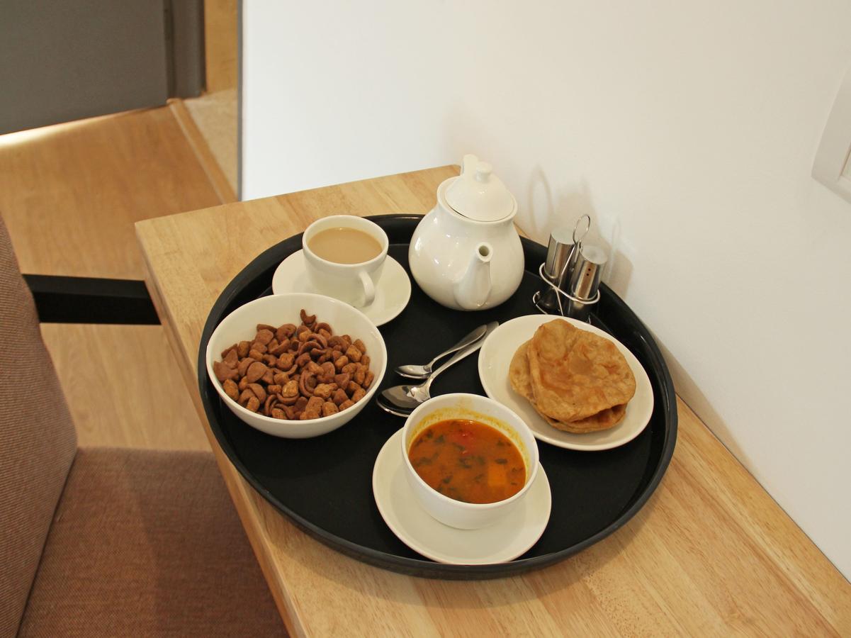 Oyo 10257 Hotel Lotus Park 古尔冈 外观 照片