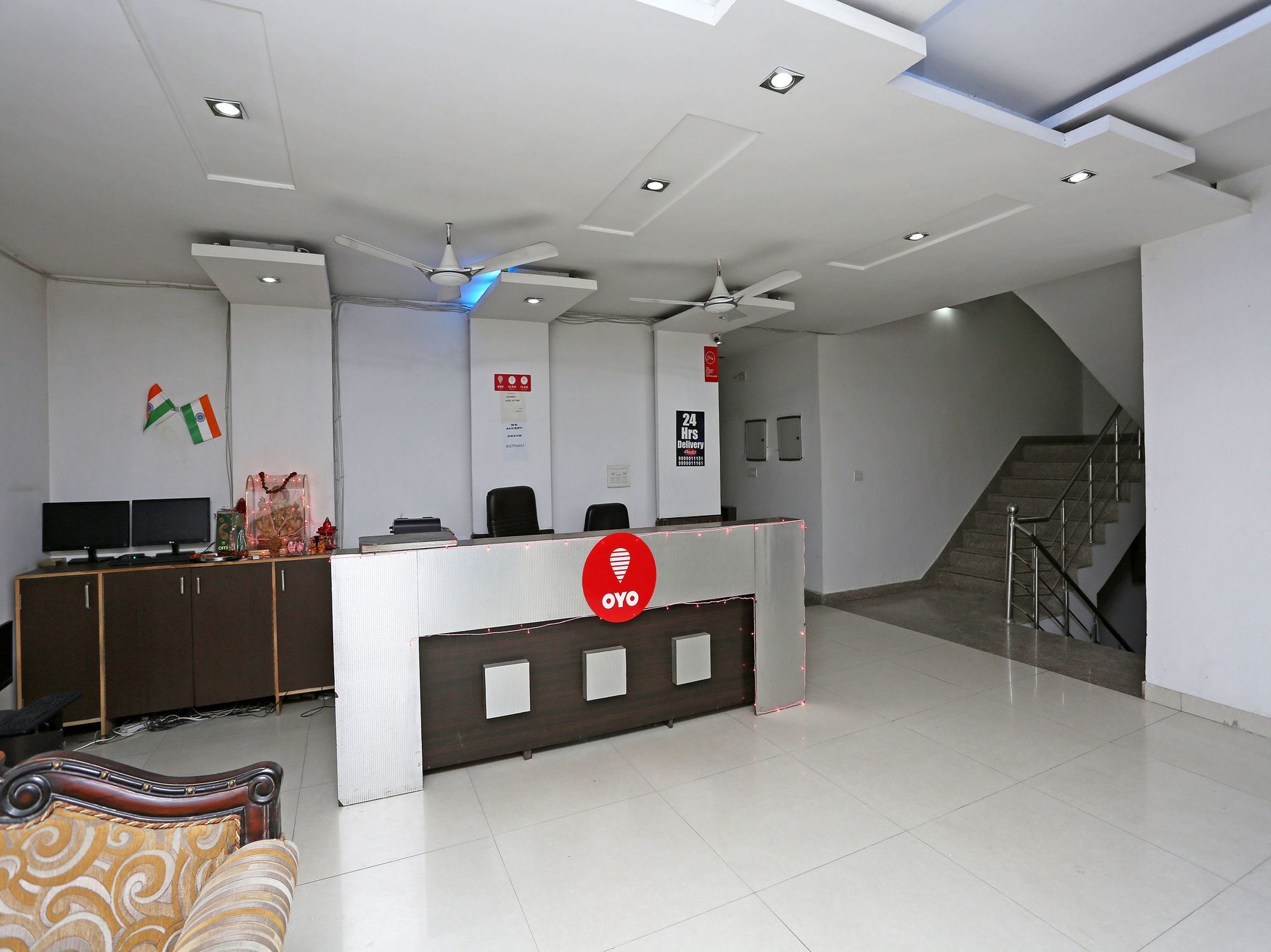 Oyo 10257 Hotel Lotus Park 古尔冈 外观 照片